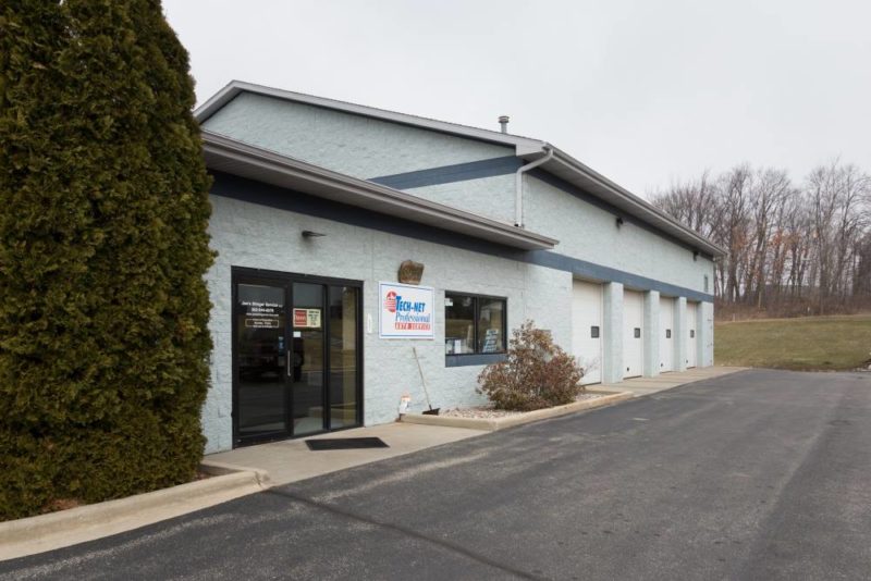 Oil Changes for Cars & Light Trucks Joe's Slinger Service in Slinger, WI